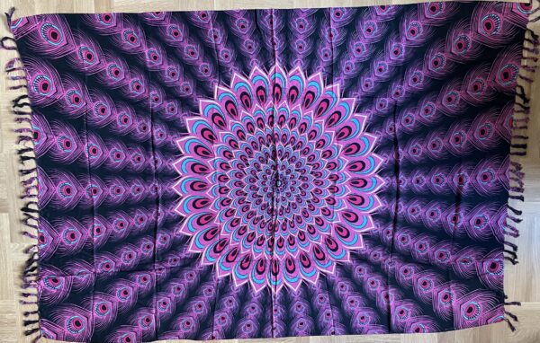 Sarong med frynser - Pink påfugl